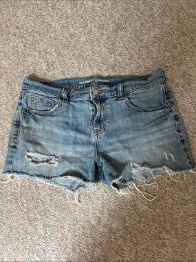 Old Navy Light Blue Distressed Boyfriend Jean Shorts-size 6